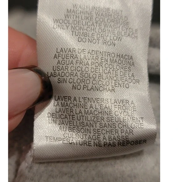 Disney Mickey Mouse More Love Gray Fleece Sweatshirt Kids Size XS 4/5 Pullover - Picture 5 of 5